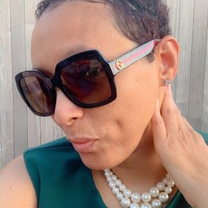 Meet your Posher, Angi